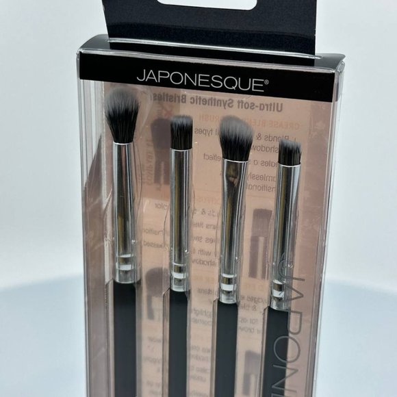 JAPONESQUE Eye Defining Bush Set 4 Piece Eyeshadow Makeup Brush Essentials - Picture 1 of 4